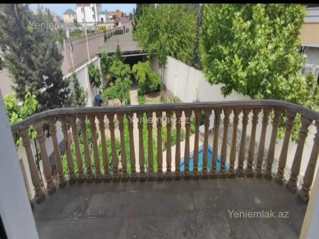 Satılır 6 otaqlı həyət evi 197 m²