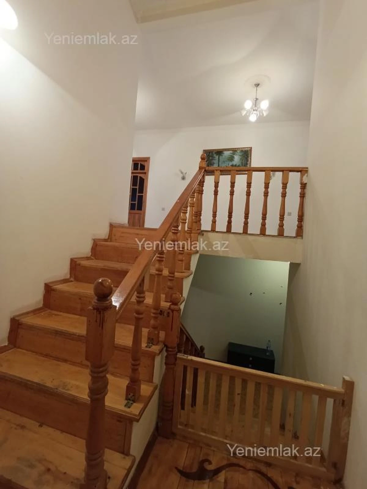 Satılır 6 otaqlı həyət evi 197 m²