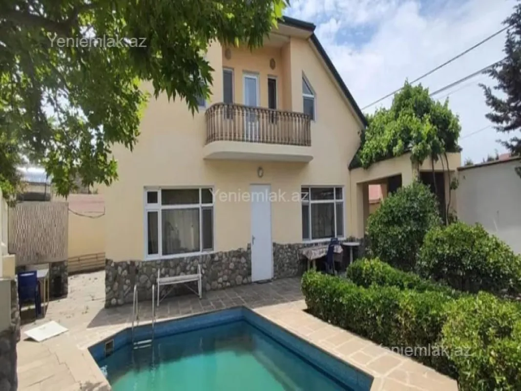 Satılır 6 otaqlı həyət evi 197 m²