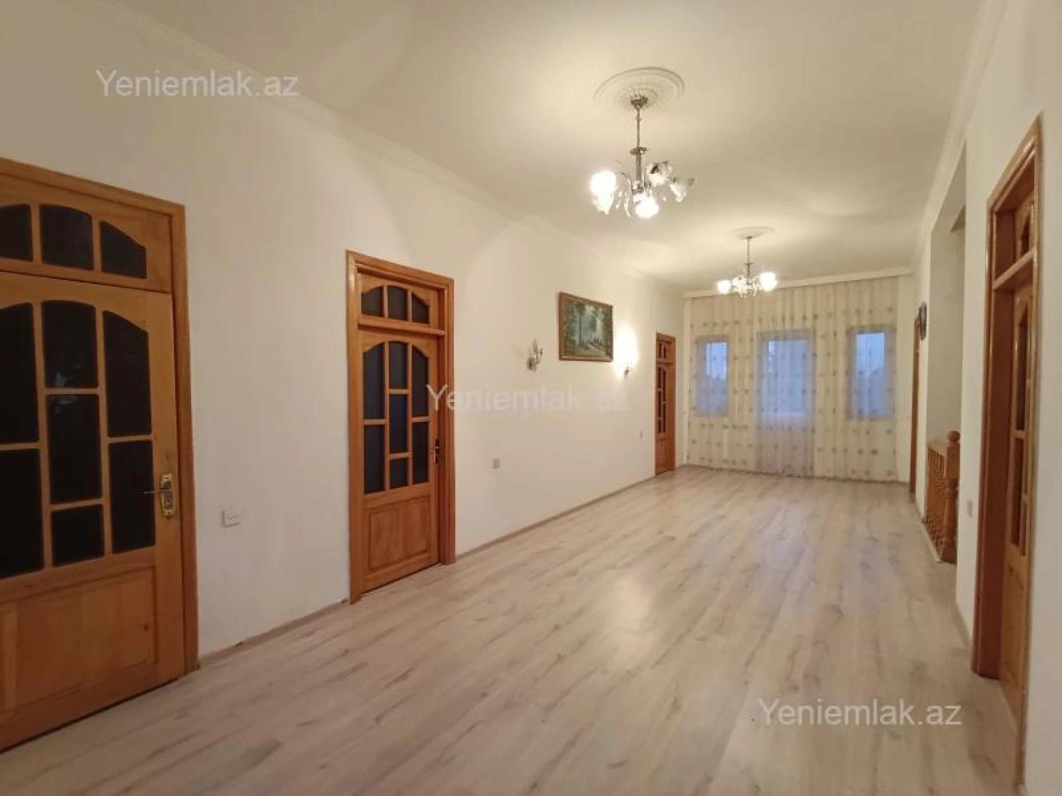 Satılır 6 otaqlı həyət evi 197 m²