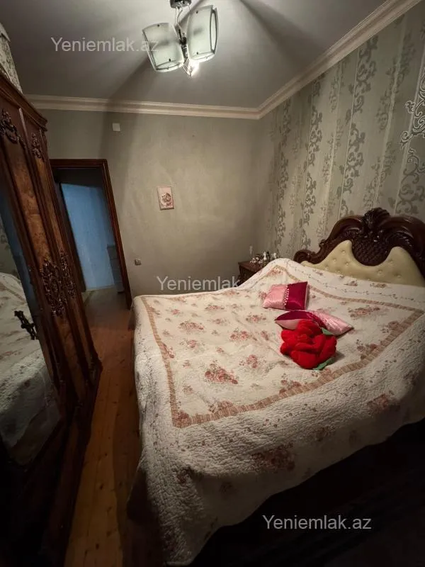 Satılır 2 otaqlı köhnə tikili 65 m²