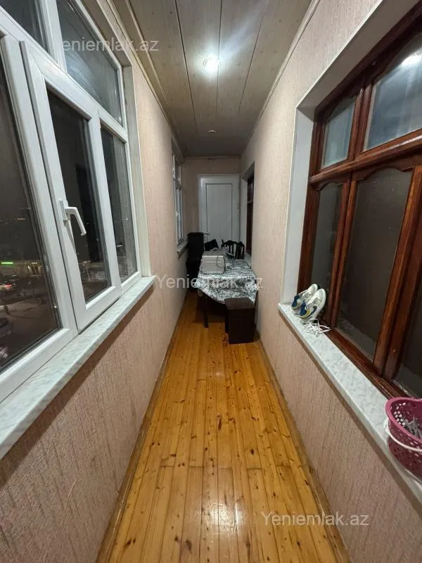 Satılır 2 otaqlı köhnə tikili 65 m²