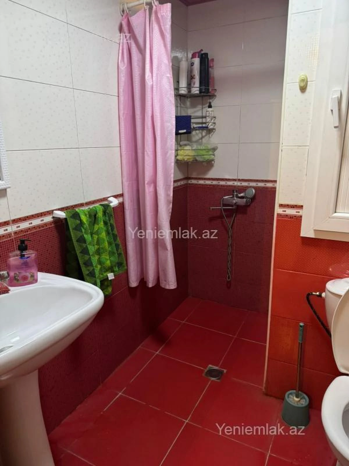 Satılır 2 otaqlı köhnə tikili 65 m²