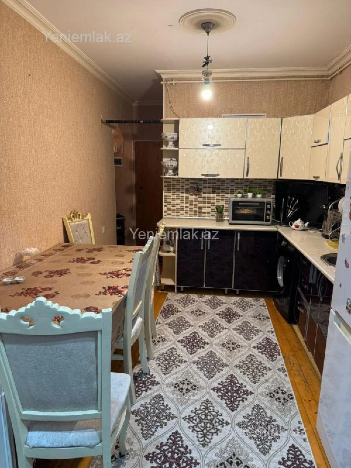 Satılır 2 otaqlı köhnə tikili 65 m²