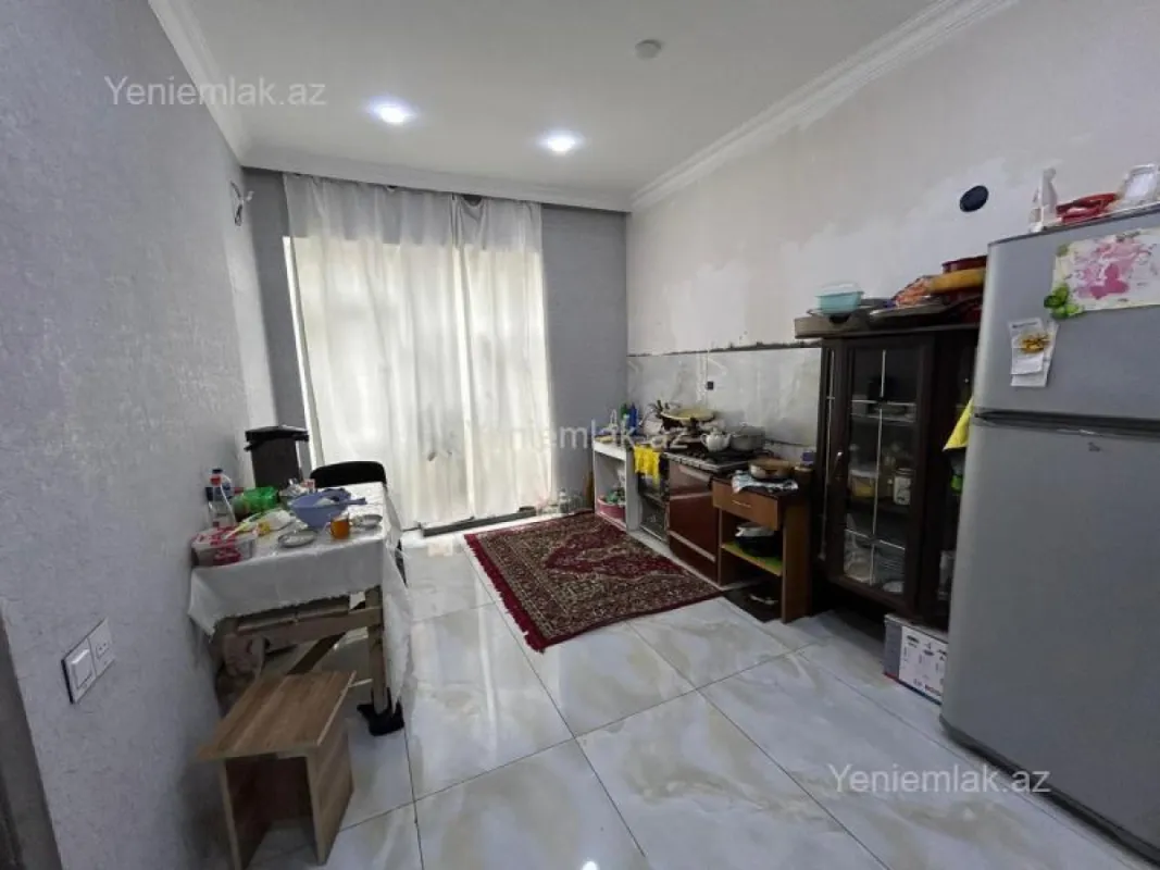 Satılır 7 otaqlı həyət evi 190 m²