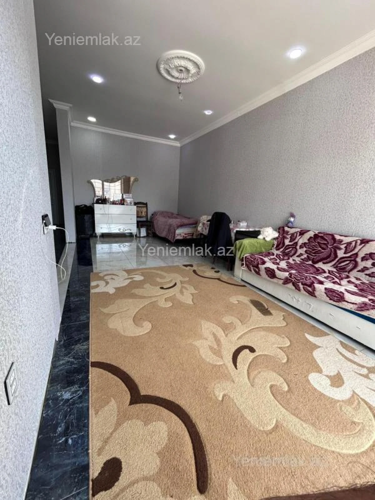 Satılır 7 otaqlı həyət evi 190 m²