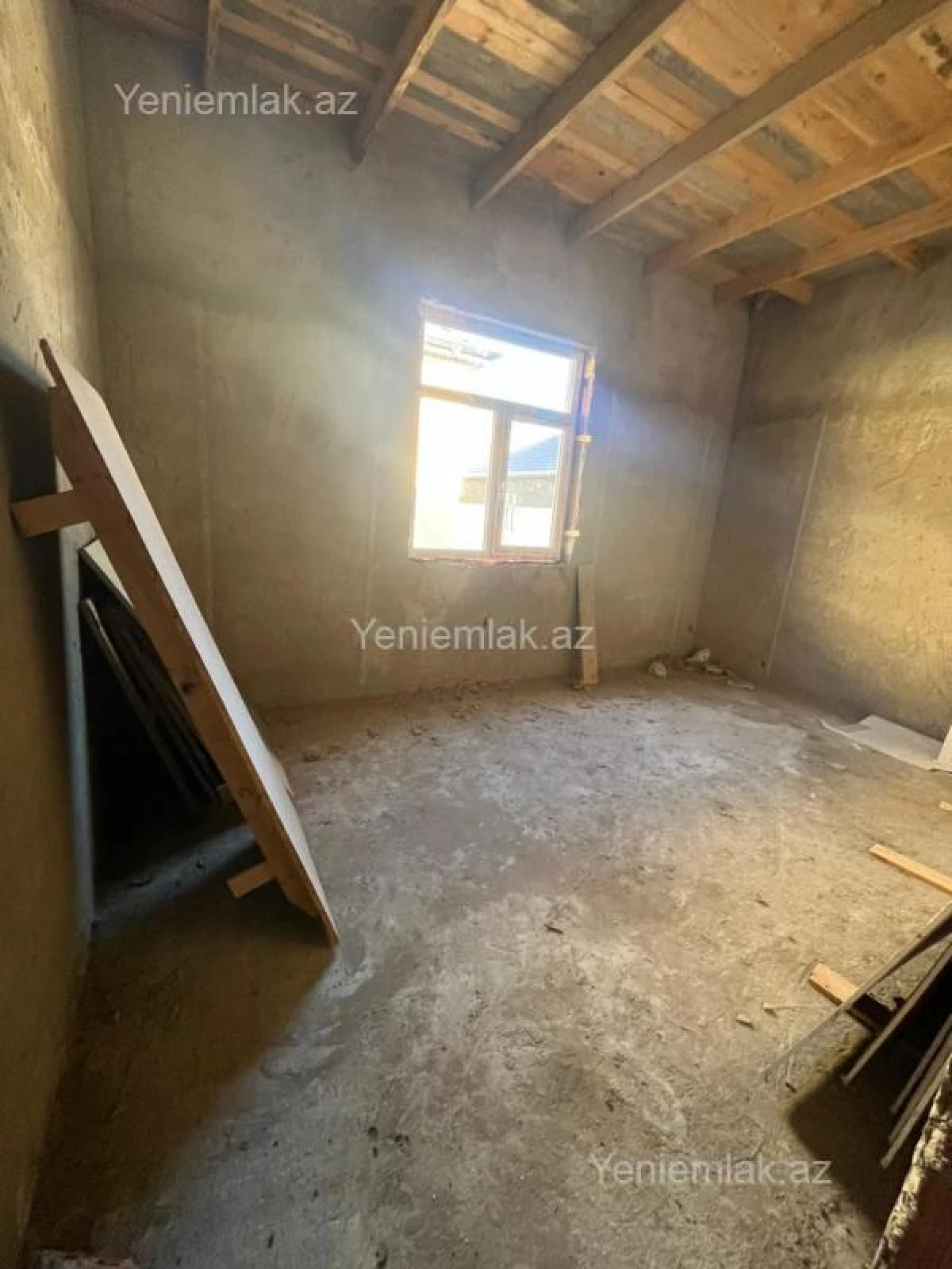 Satılır 7 otaqlı həyət evi 190 m²