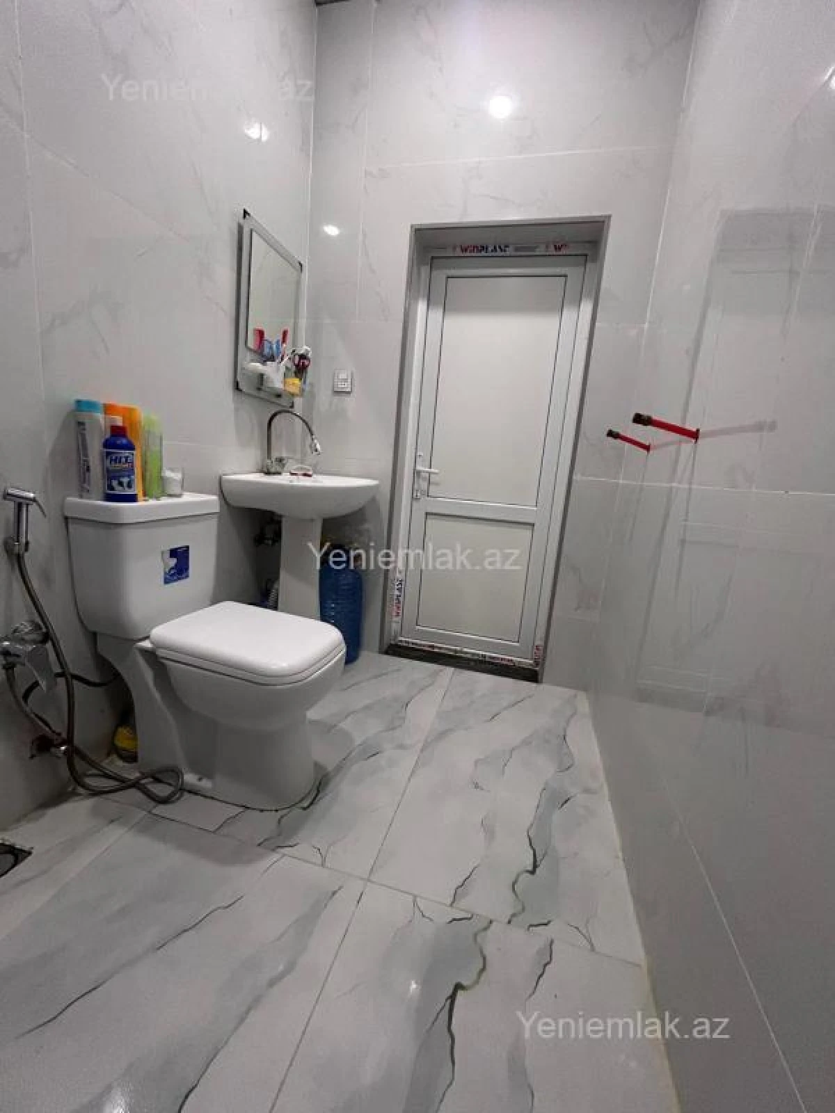 Satılır 7 otaqlı həyət evi 190 m²
