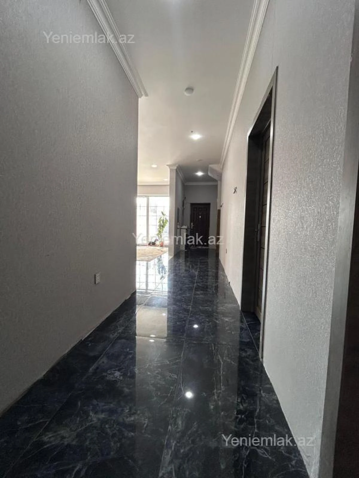 Satılır 7 otaqlı həyət evi 190 m²