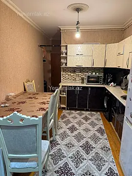 Satılır 2 otaqlı köhnə tikili 65 m²