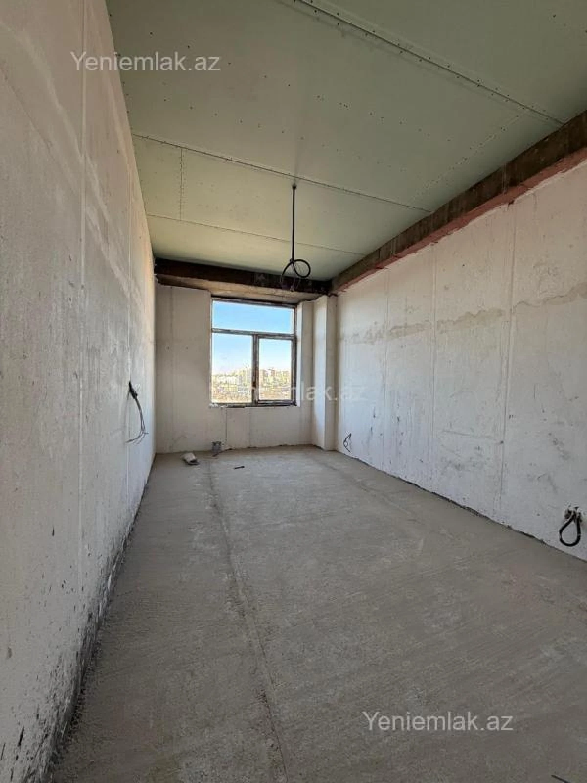 Satılır 3 otaqlı yeni tikili 100 m²