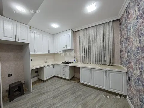 Satılır 3 otaqlı yeni tikili 76 m²
