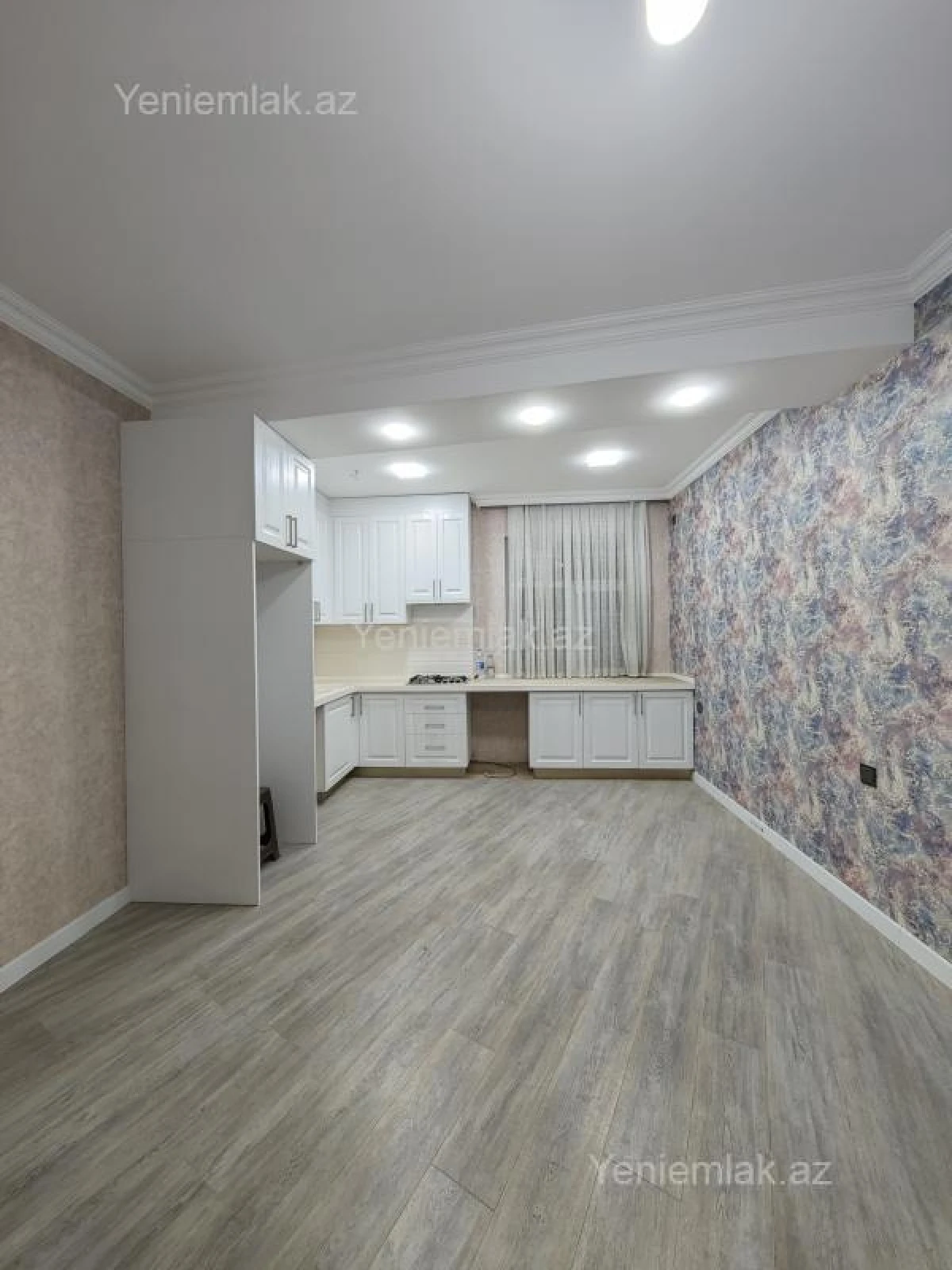 Satılır 3 otaqlı yeni tikili 76 m²