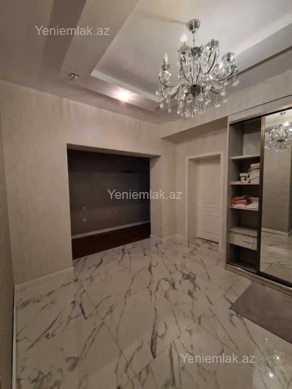 Satılır 4 otaqlı yeni tikili 186 m²