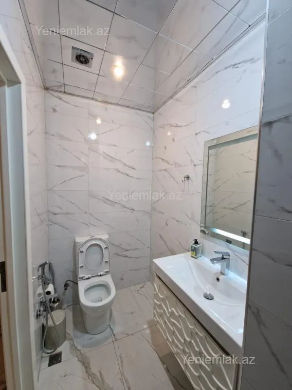 Satılır 4 otaqlı yeni tikili 186 m²