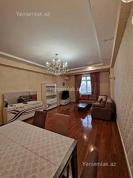 Satılır 4 otaqlı yeni tikili 186 m²