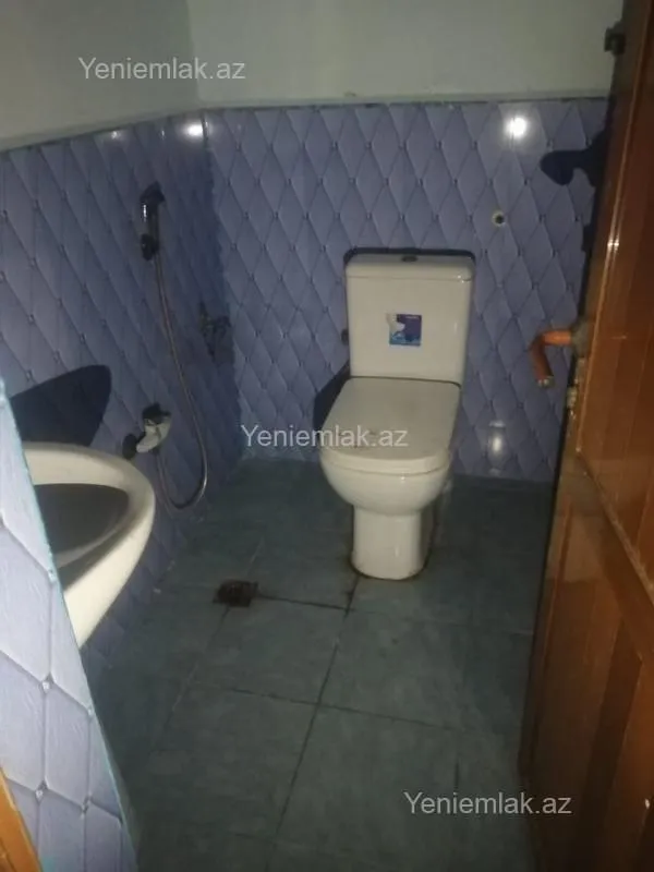Satılır 3 otaqlı köhnə tikili 97 m²