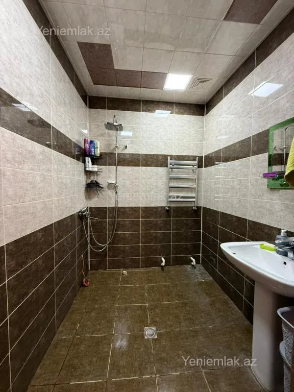 Satılır 2 otaqlı yeni tikili 85 m²