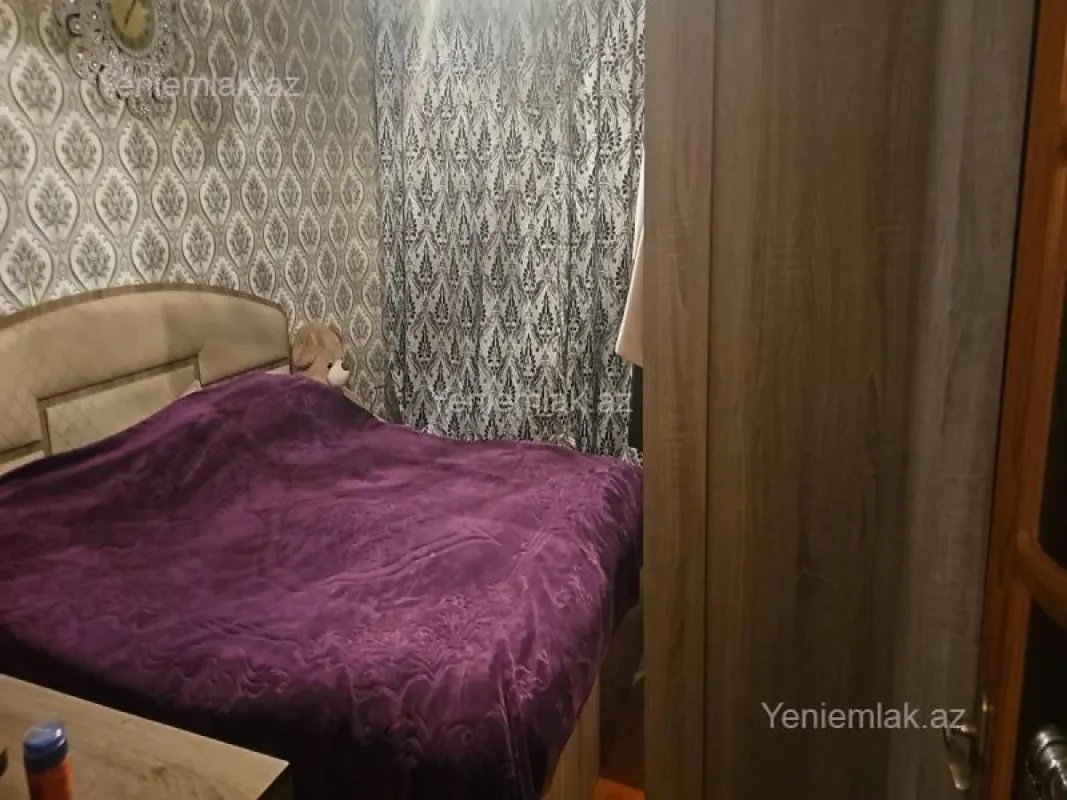 Satılır 2 otaqlı köhnə tikili 60 m²