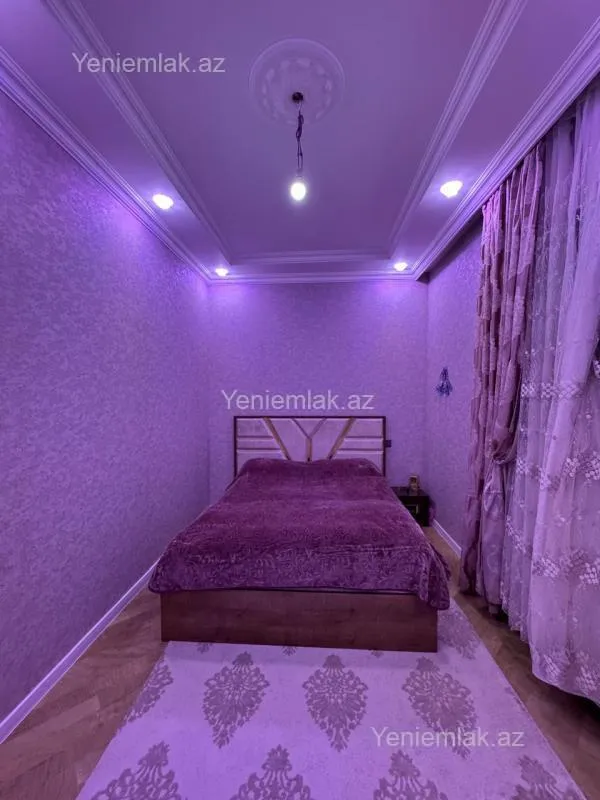 Satılır 7 otaqlı həyət evi 260 m²