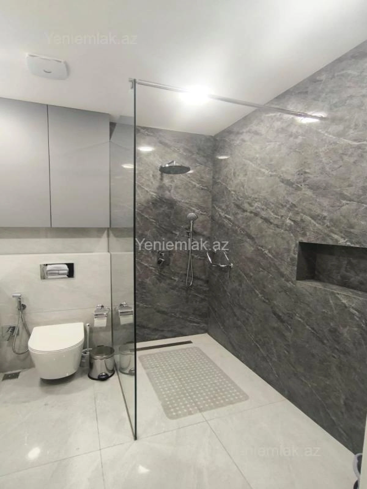 Satılır 3 otaqlı yeni tikili 91.9 m²