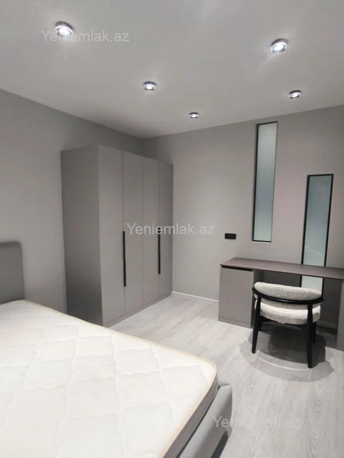 Satılır 3 otaqlı yeni tikili 91.9 m²