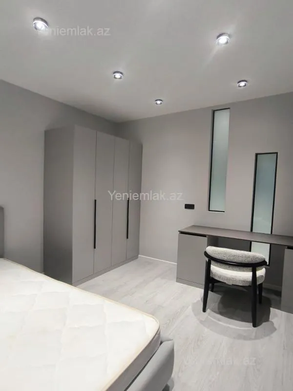 Satılır 3 otaqlı yeni tikili 91.9 m²