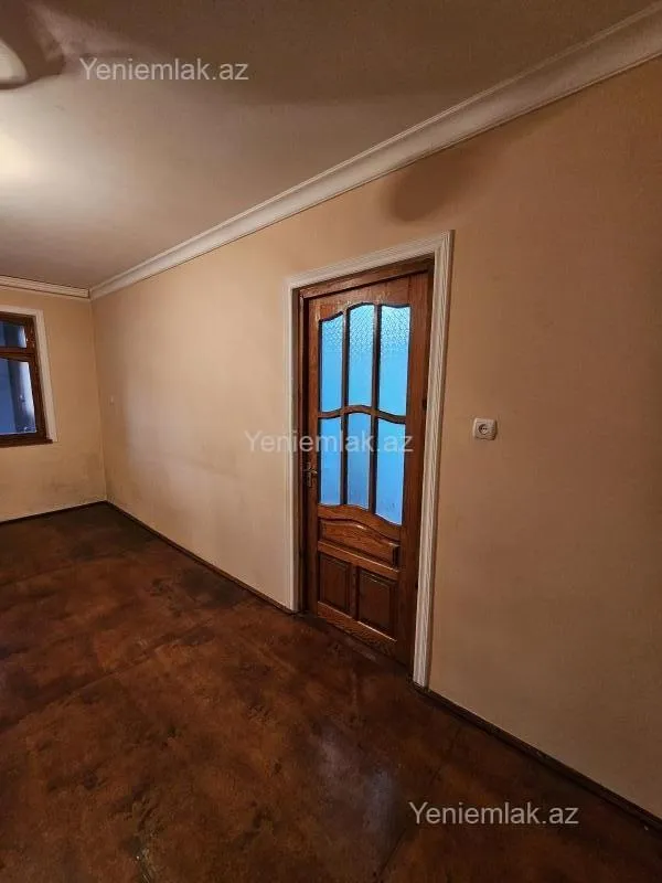 Satılır 2 otaqlı köhnə tikili 46 m²