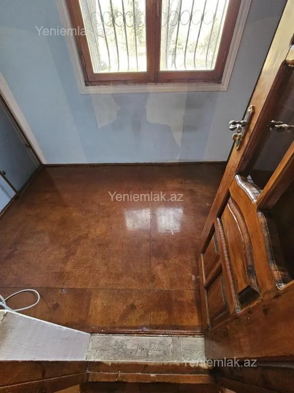 Satılır 2 otaqlı köhnə tikili 46 m²