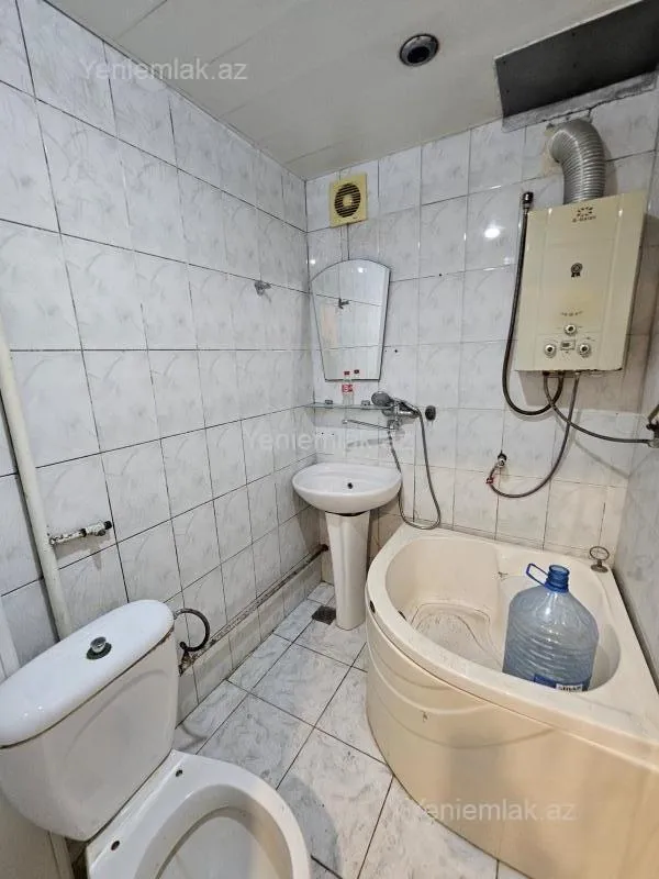 Satılır 2 otaqlı köhnə tikili 46 m²