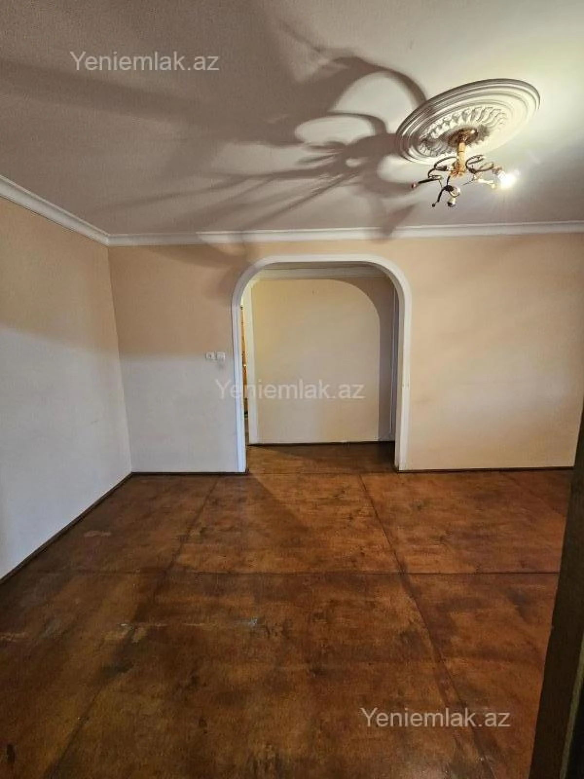 Satılır 2 otaqlı köhnə tikili 46 m²