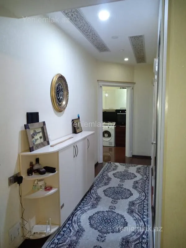 Satılır 3 otaqlı yeni tikili 105 m²