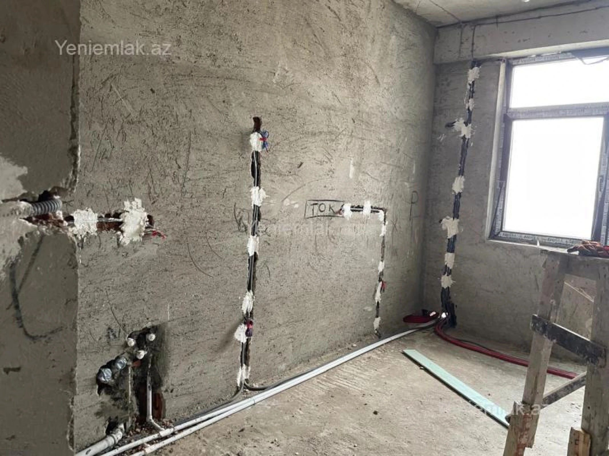 Satılır 2 otaqlı yeni tikili 99 m²