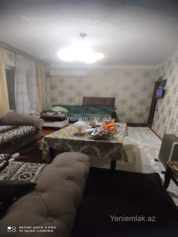Satılır 2 otaqlı köhnə tikili 55 m²