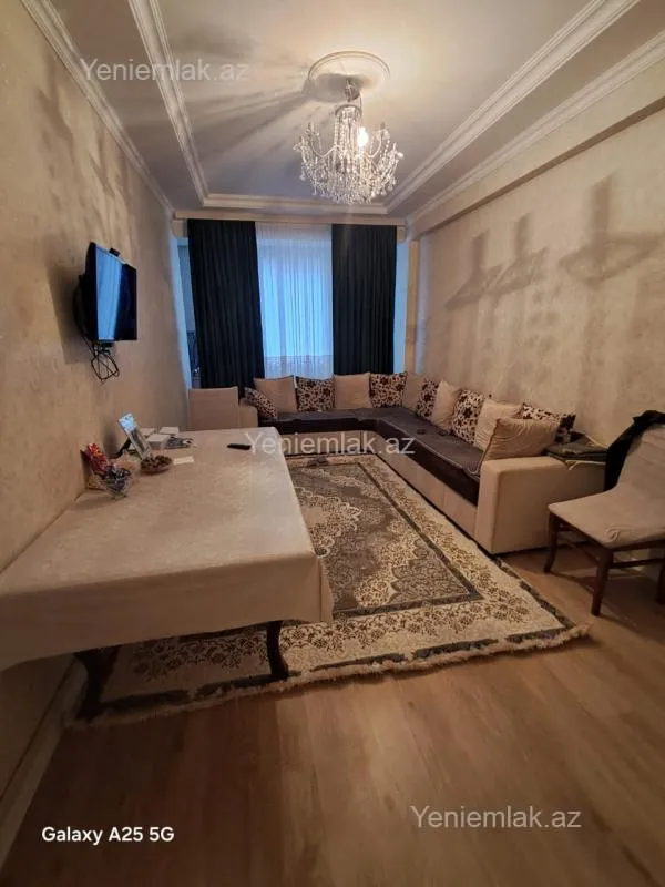 Satılır 2 otaqlı yeni tikili 72 m²