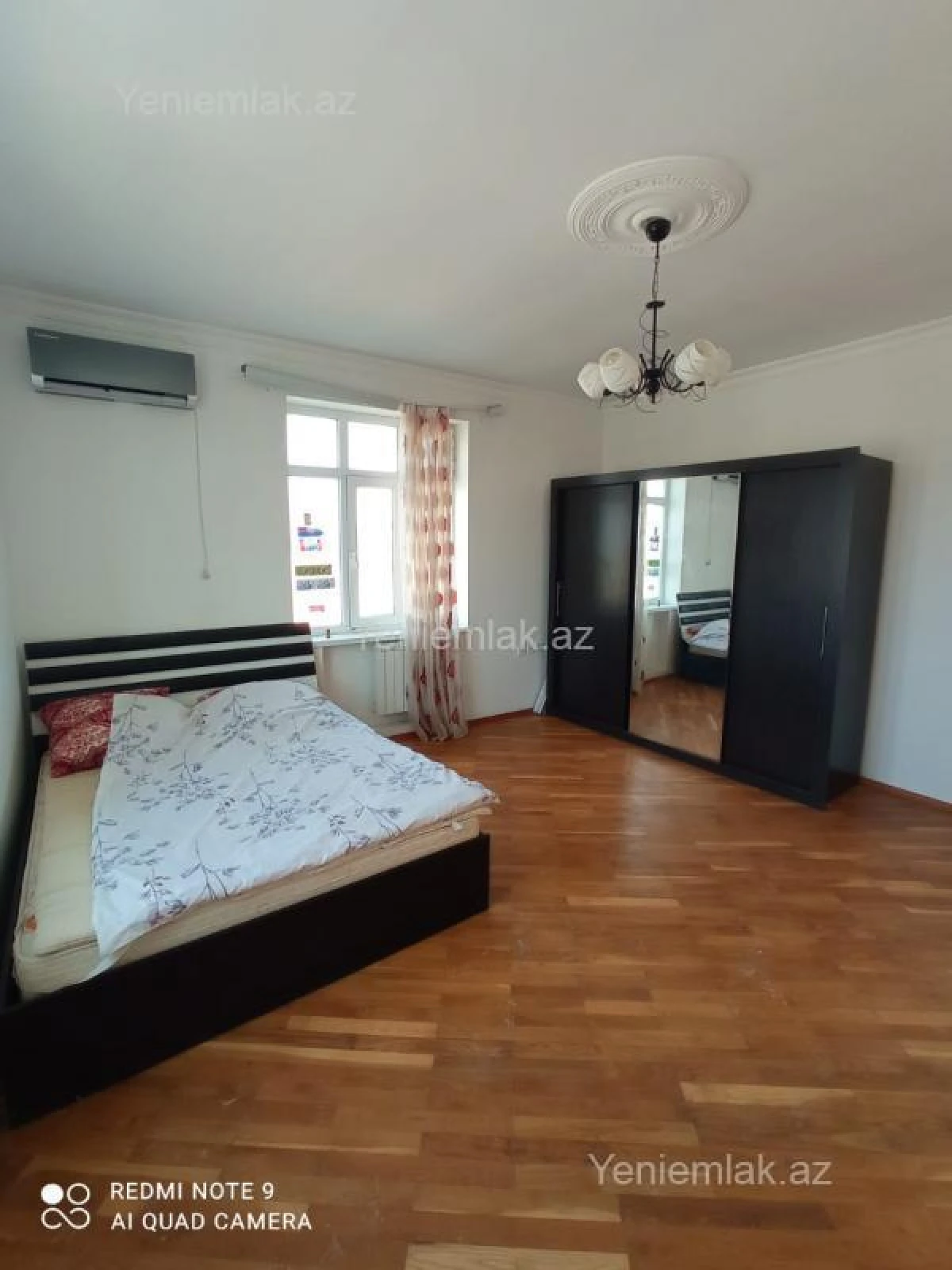 Satılır 5 otaqlı həyət evi 220 m²
