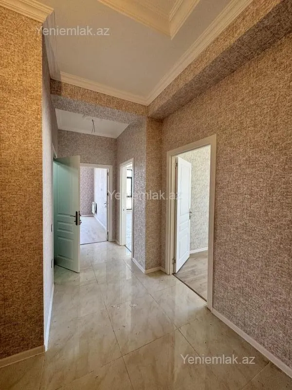 Satılır 3 otaqlı yeni tikili 115 m²