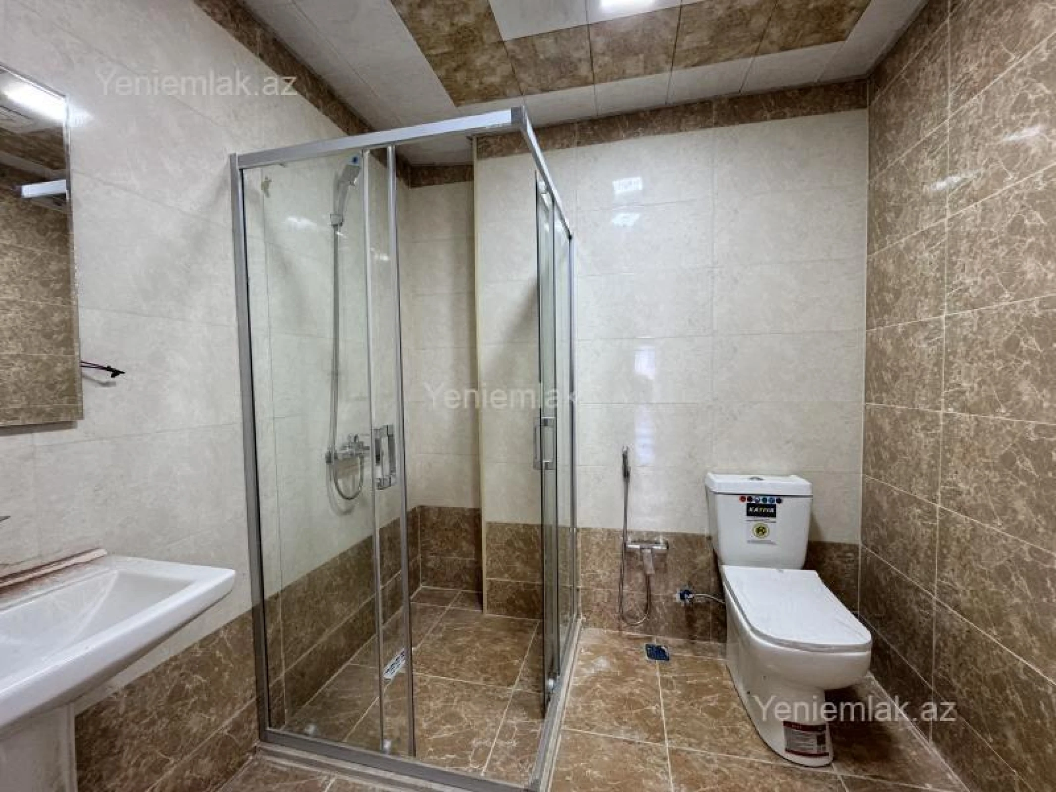 Satılır 3 otaqlı yeni tikili 115 m²