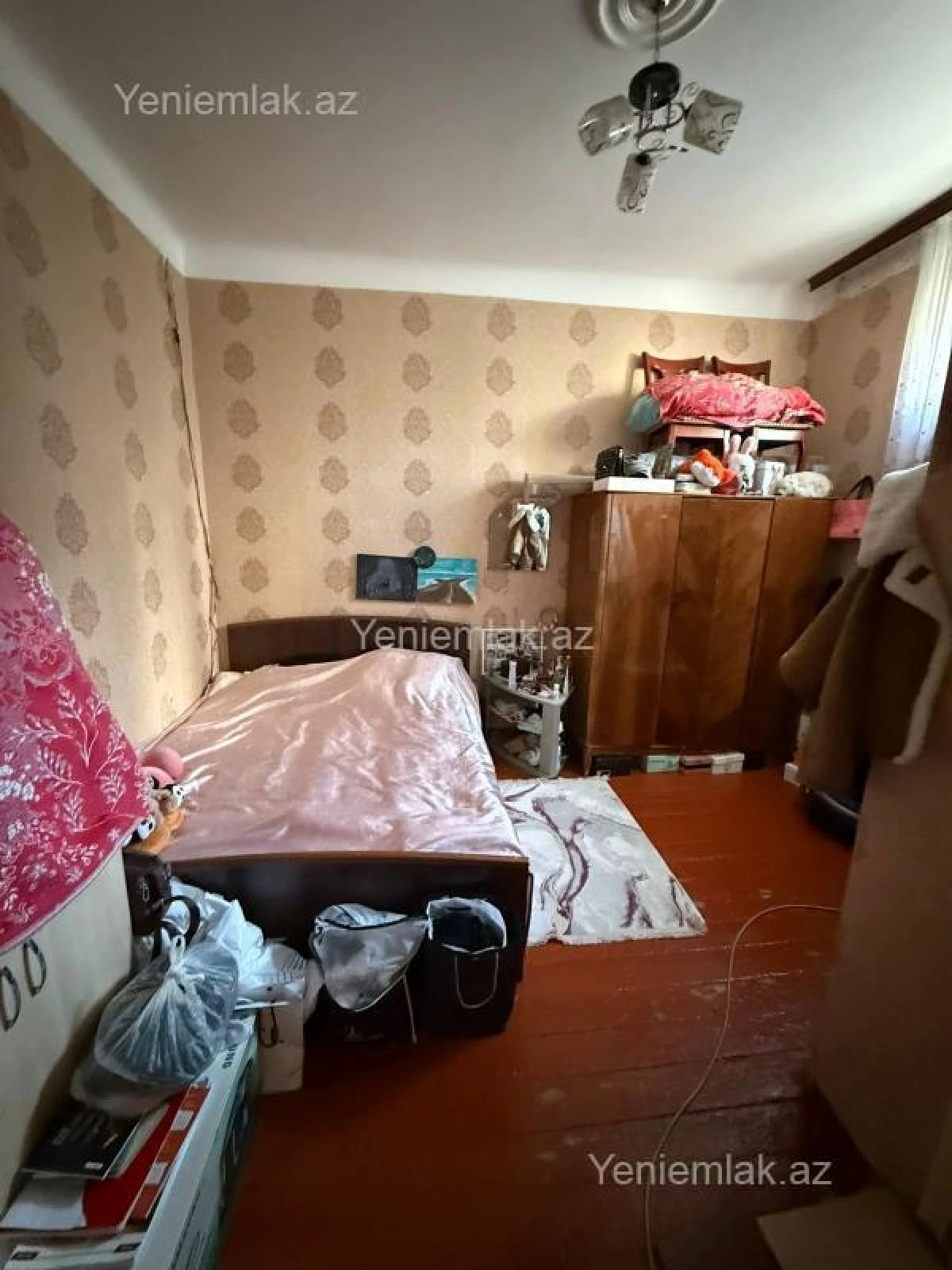 Satılır 2 otaqlı köhnə tikili 28 m²