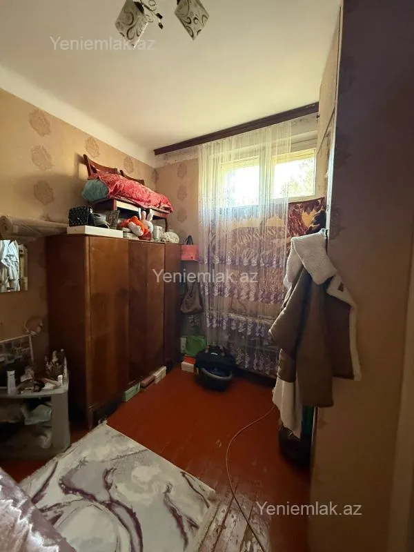 Satılır 2 otaqlı köhnə tikili 28 m²