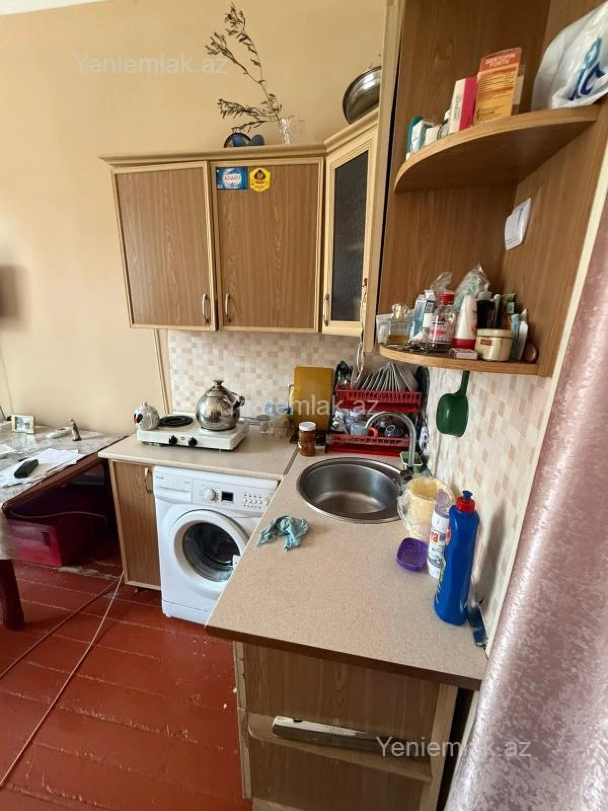 Satılır 2 otaqlı köhnə tikili 28 m²