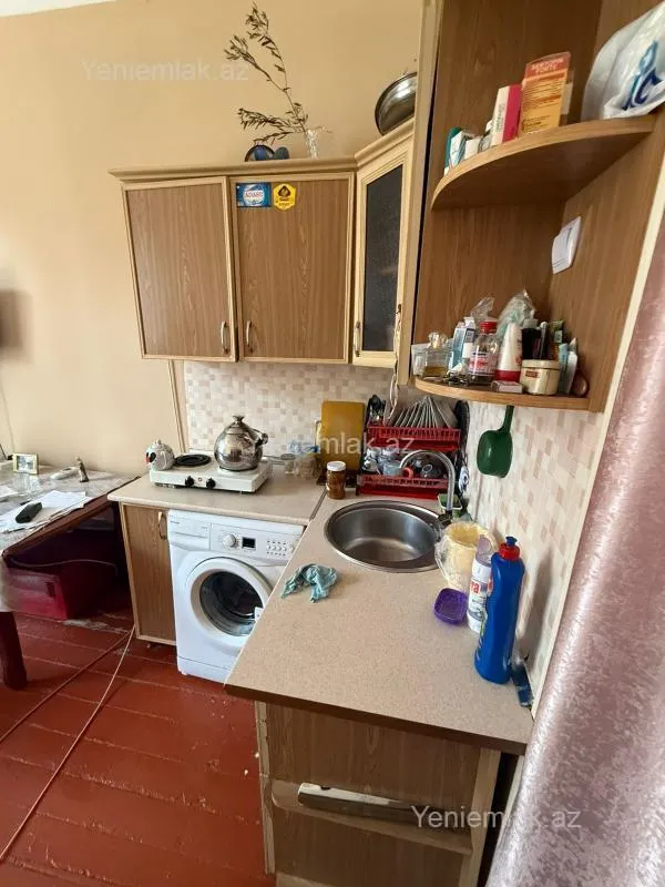 Satılır 2 otaqlı köhnə tikili 28 m²