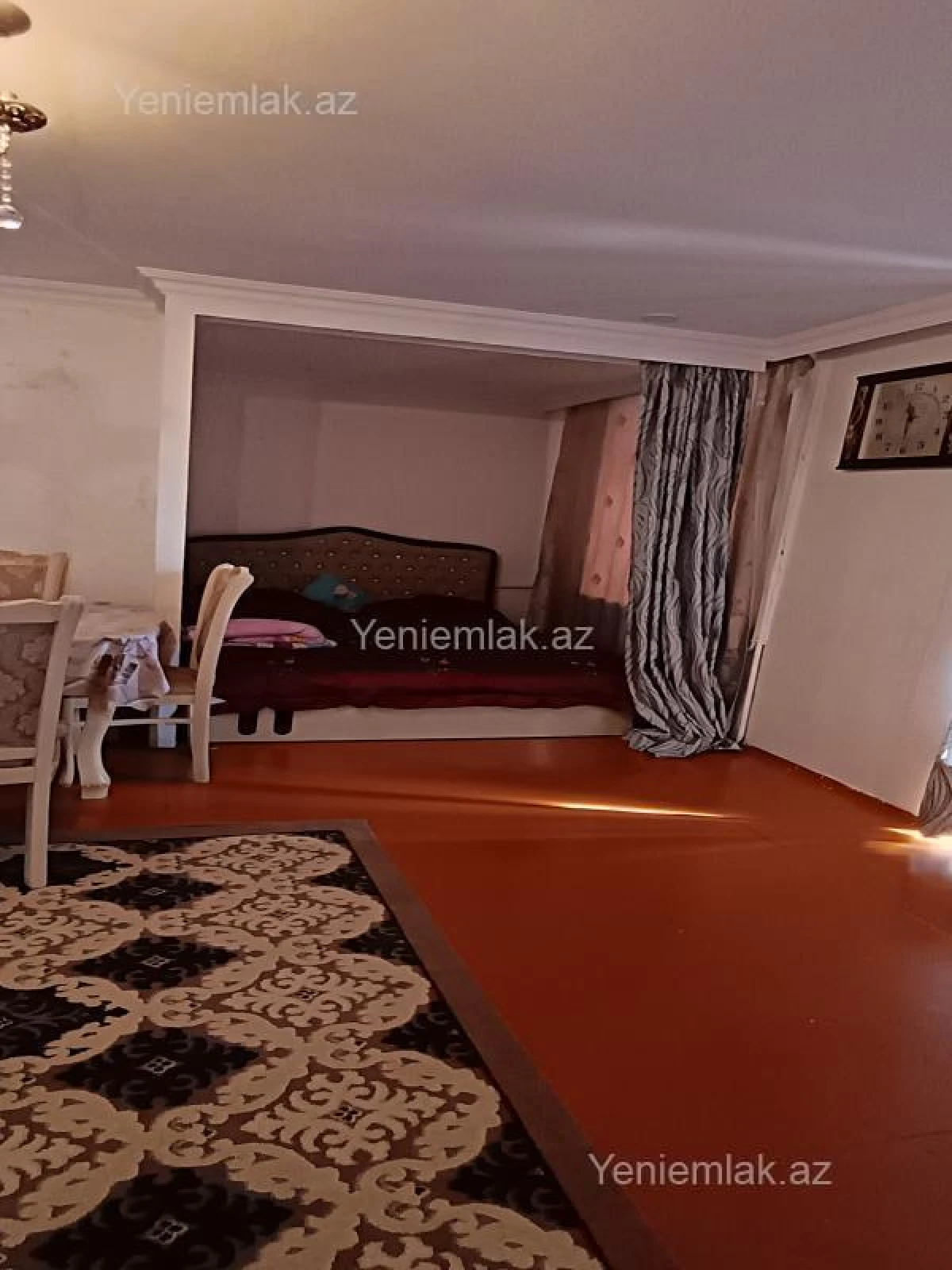 Satılır 1 otaqlı köhnə tikili 42 m²