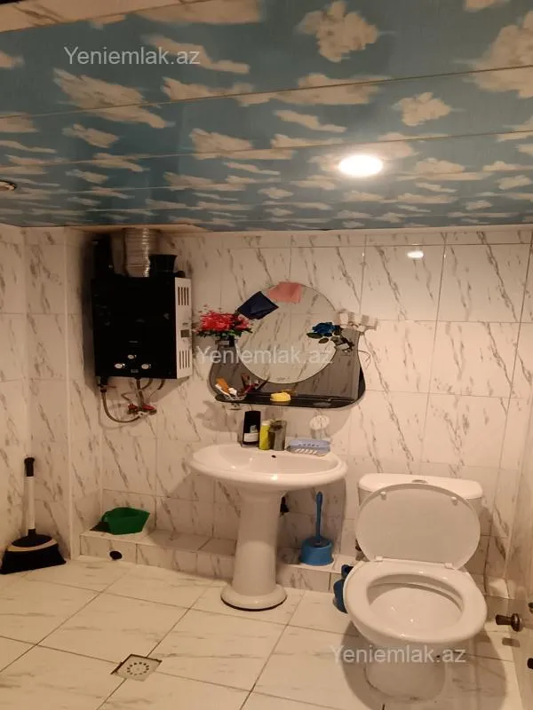 Satılır 1 otaqlı köhnə tikili 42 m²