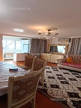 Satılır 1 otaqlı köhnə tikili 42 m²