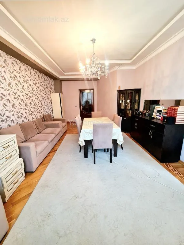 Satılır 3 otaqlı yeni tikili 90 m²
