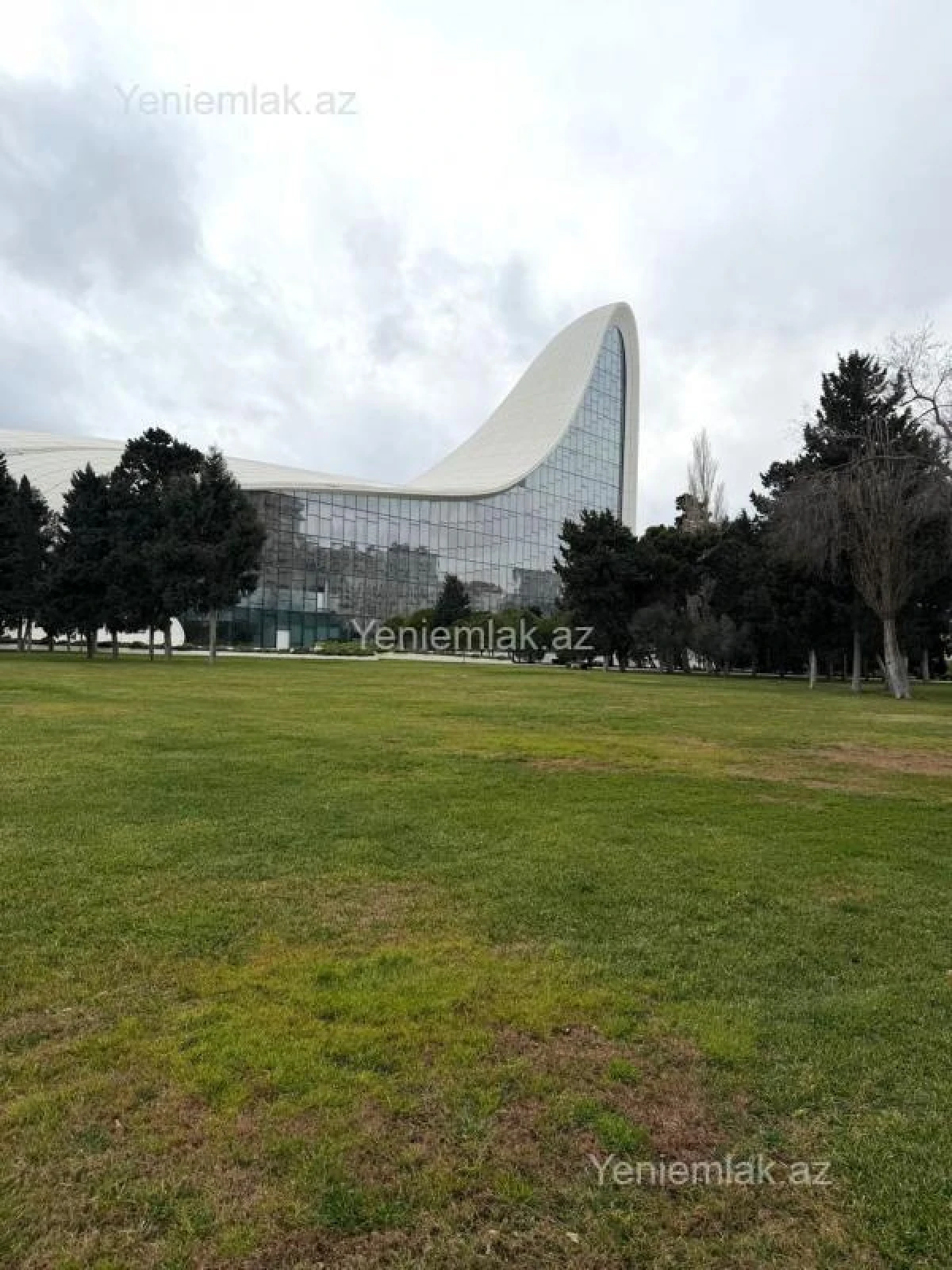 Satılır 3 otaqlı yeni tikili 90 m²