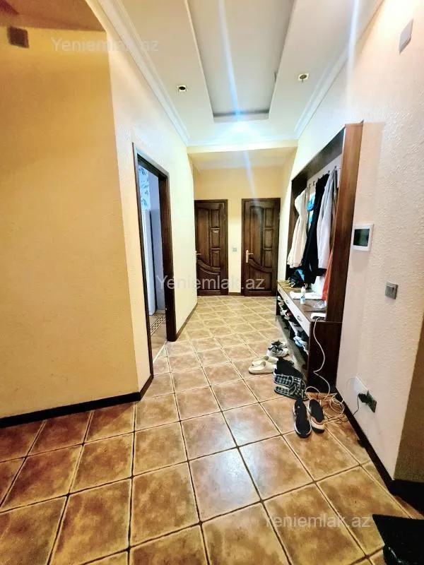 Satılır 3 otaqlı yeni tikili 90 m²