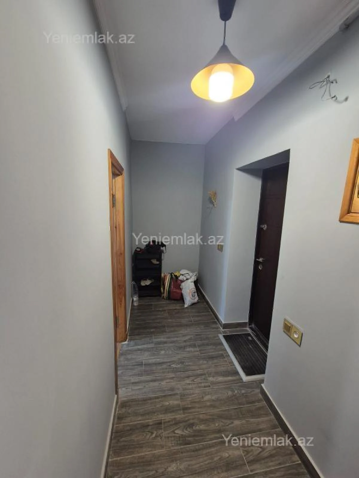 Satılır 2 otaqlı köhnə tikili 55 m²