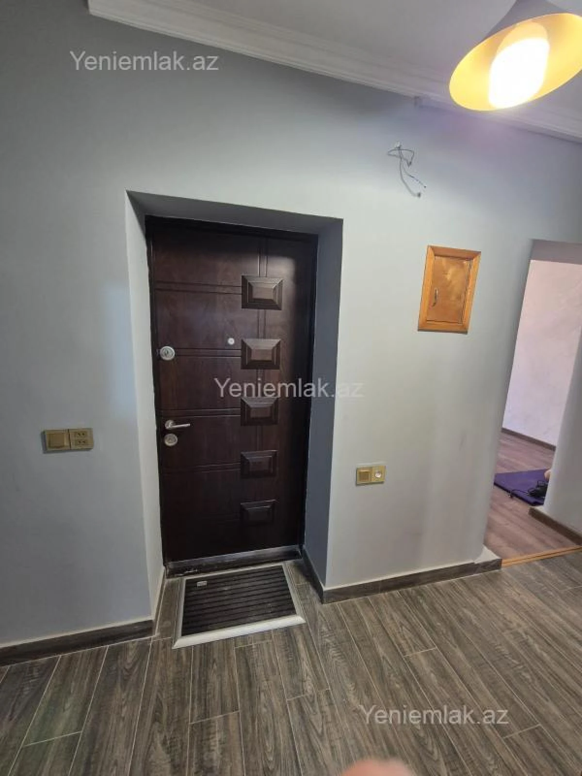 Satılır 2 otaqlı köhnə tikili 55 m²